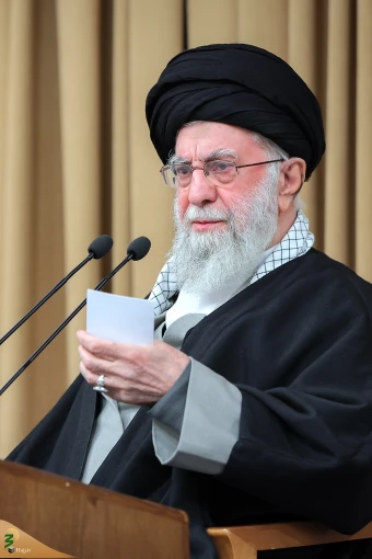 محفل انس با قرآن کریم در حضور رهبر معظم انقلاب 24