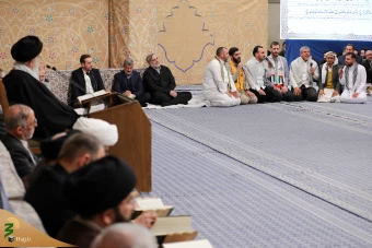 محفل انس با قرآن کریم در حضور رهبر معظم انقلاب 88