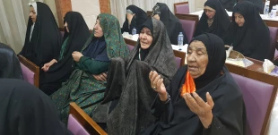 در نخستین شب جمعه ماه رمضان؛

نجوای عاشقانه کمیل در شهر پیامبر(ص) طنین‌انداز شد 11