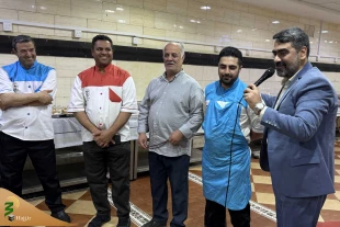 بازدید حجت‌الاسلام نجفی روحانی از آشپزخانه مدینه 7