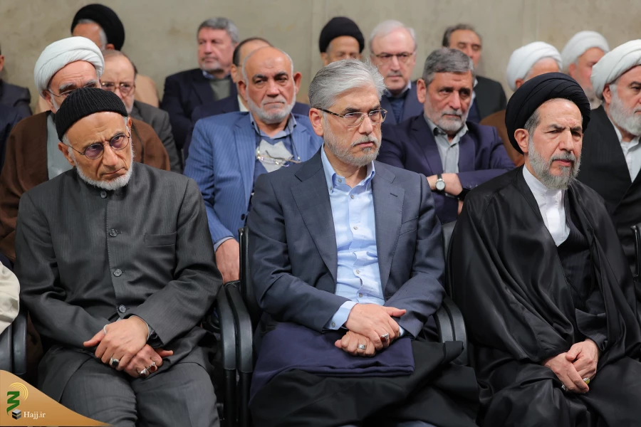 دیدار کارگزاران نظام با رهبر معظم انقلاب اسلامی 35