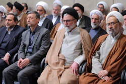 دیدار کارگزاران نظام با رهبر معظم انقلاب اسلامی 50