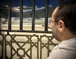 مدیحه‌سرایی حاج مهدی سروری در قبرستان ابوطالب

نوای عشق در کنار مزار ام‌المؤمنین 2