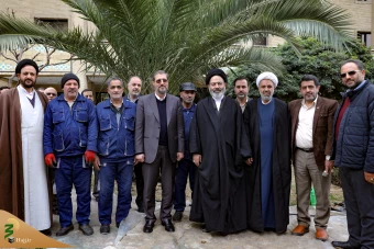 دو اصله نهال مثمر در فضای سبز سازمان حج 9