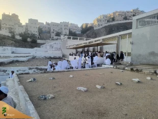 غربت مزار ام‌المؤمنین در مکه؛ حضور زائران ایرانی در قبرستان ابوطالب 14