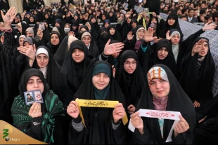 رهبر انقلاب  در دیدار رمضانی دانشجویان :

به هر ضربه احتمالی ، قاطعانه پاسخ خواهیم داد 2