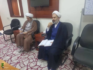 پاسخگویی به شبهات و بررسی مشکلات زائران اهل سنت در دیدار روحانیون با مسئول بعثه رهبری در مکه 8