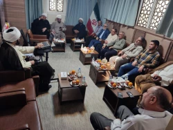 دیدار سه نماینده مجلس با مسئول دفتر نمایندگی بعثه مقام معظم رهبری در مدینه + منتظر تأیید 2