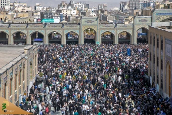 مراسم تحویل سال ۱۴۰۴ در بارگاه ملکوتی حضرت علی بن موسی الرضا علیه السلام  17