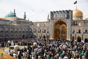 مراسم تحویل سال ۱۴۰۴ در بارگاه ملکوتی حضرت علی بن موسی الرضا علیه السلام  19