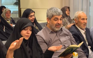 از دعا تا دلدادگی در شب قدر مدینه،

از زمزمه جوشن کبیر تا سوگ بزرگترین آیت الهی 3