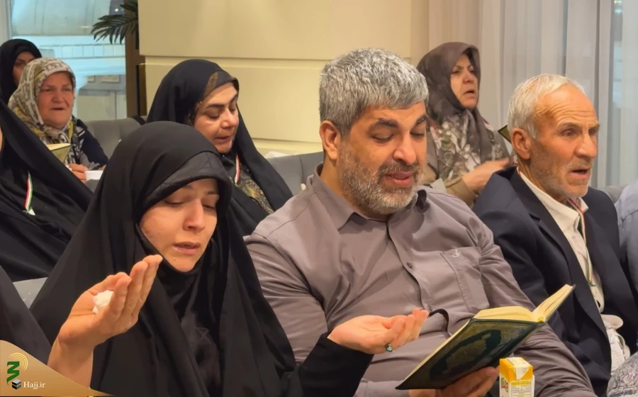 از دعا تا دلدادگی در شب قدر مدینه،

از زمزمه جوشن کبیر تا سوگ بزرگترین آیت الهی 3