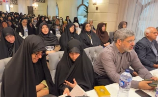 از دعا تا دلدادگی در شب قدر مدینه،

از زمزمه جوشن کبیر تا سوگ بزرگترین آیت الهی 4