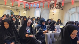 از دعا تا دلدادگی در شب قدر مدینه،

از زمزمه جوشن کبیر تا سوگ بزرگترین آیت الهی 7