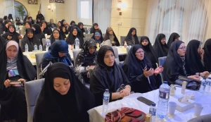از دعا تا دلدادگی در شب قدر مدینه،

از زمزمه جوشن کبیر تا سوگ بزرگترین آیت الهی + گزارش تصویری