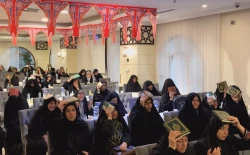 از دعا تا دلدادگی در شب قدر مدینه،

از زمزمه جوشن کبیر تا سوگ بزرگترین آیت الهی 12