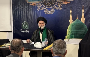 از دعا تا دلدادگی در شب قدر مدینه،

از زمزمه جوشن کبیر تا سوگ بزرگترین آیت الهی 17