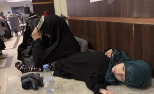 از دعا تا دلدادگی در شب قدر مدینه،

از زمزمه جوشن کبیر تا سوگ بزرگترین آیت الهی 3