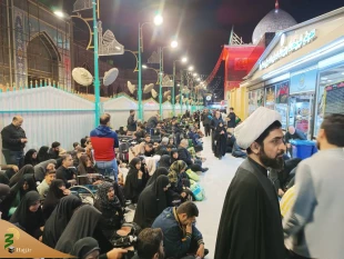 مثل امام مثل کعبه است 8