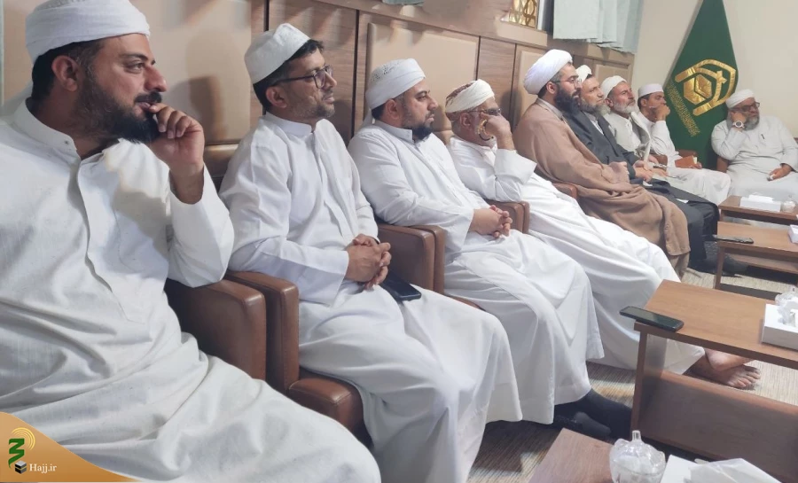 حج و عمره نمایش عملی وحدت امت اسلامی است 3