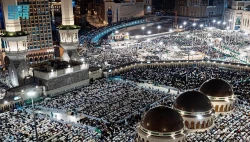رکورد حضور زائران در شب قدر؛ مسجدالحرام میزبان بیش از ۳ میلیون نمازگزار و عمره‌گزار شد 2