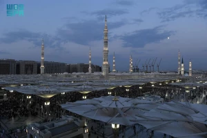 برای بهبود محیط بصری زائران

بهینه‌سازی روشنایی مسجد النبی(ص) 