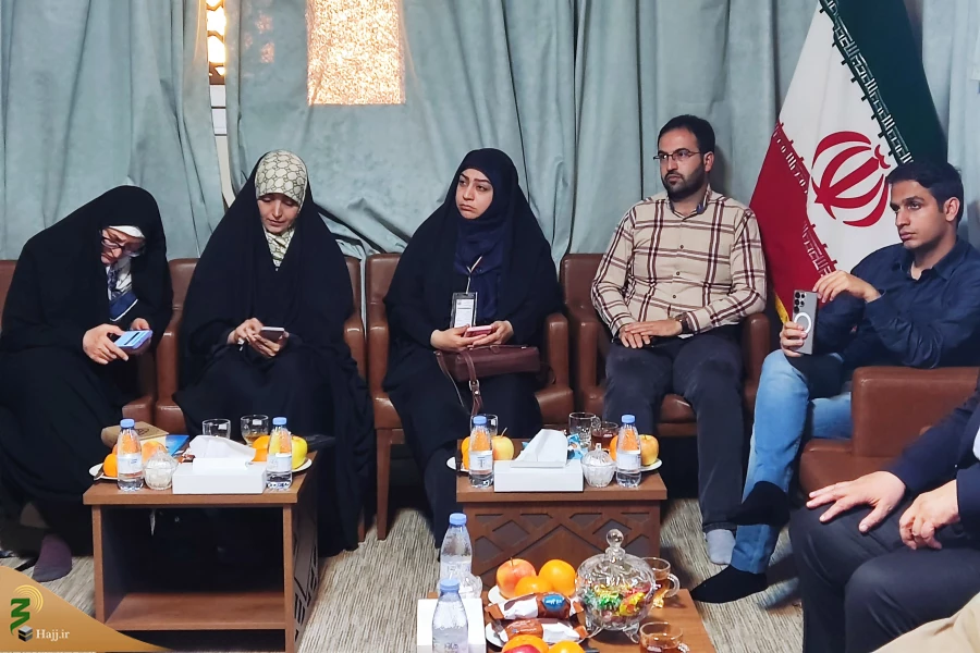 حرمت مؤمن و حفظ آبروی او نزد خدا از برتر از حرمت کعبه است 4
