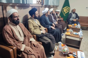 در کارگاه آموزشی و زیارت دوره مدینه

آموزش میدانی روحانیون کارآموز