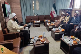 آموزش میدانی روحانیون کارآموز در کارگاه آموزشی و زیارت دوره مدینه 6