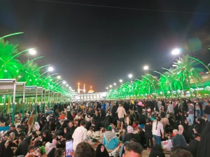 اشتیاق زائران کربلا در آخرین شب جمعه ماه مبارک رمضان 