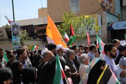 حضور نماینده ولی فقیه در امور حج و زیارت در راهپیمایی روز جهانی قدس قم 3