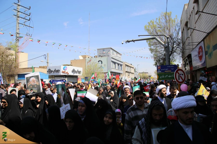 حضور نماینده ولی فقیه در امور حج و زیارت در راهپیمایی روز جهانی قدس قم 9