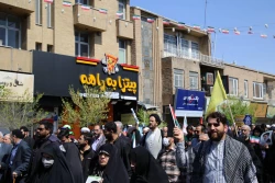 حضور نماینده ولی فقیه در امور حج و زیارت در راهپیمایی روز جهانی قدس قم 11