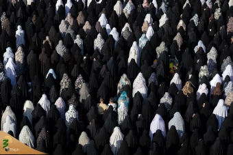 اقامه نماز عید فطر در حرم مطهر رضوی 9