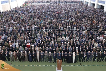 اقامه نماز عید فطر به امامت مقام معظم رهبری 14