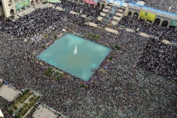 اقامه نماز عید فطر به امامت مقام معظم رهبری 23