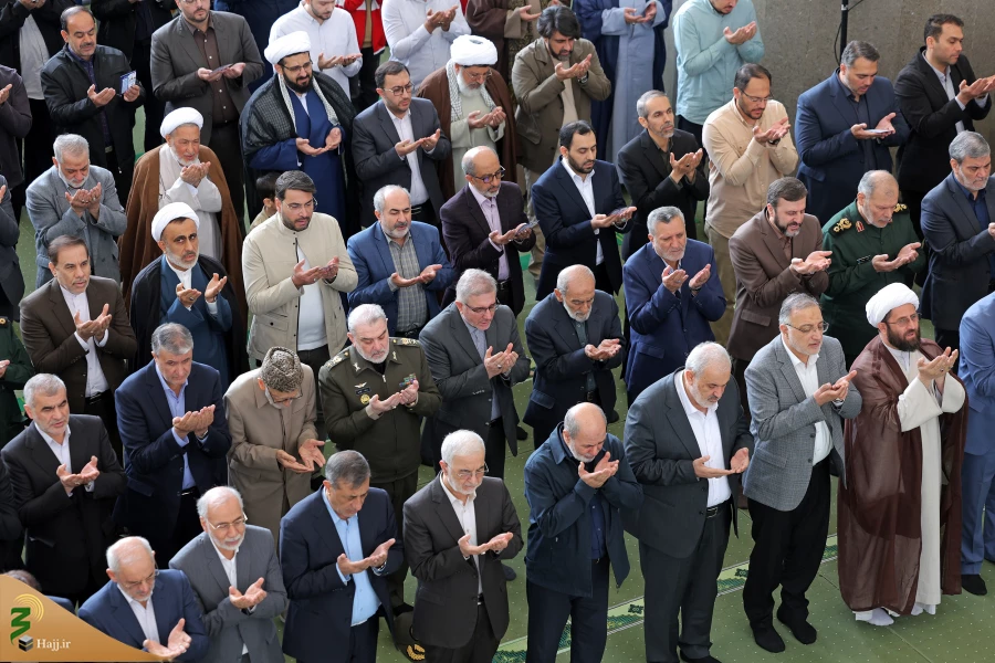 اقامه نماز عید فطر به امامت مقام معظم رهبری 25