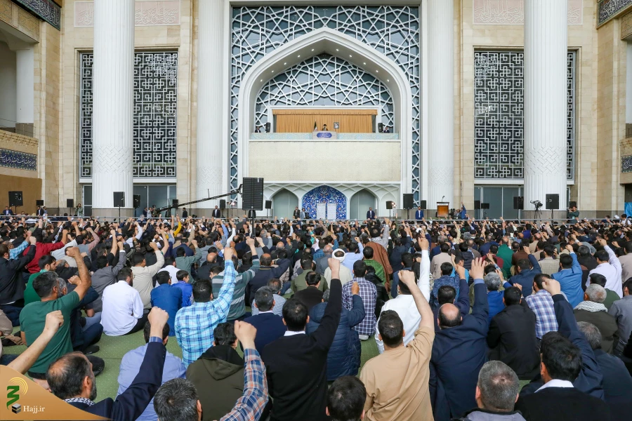 اقامه نماز عید فطر به امامت مقام معظم رهبری 32