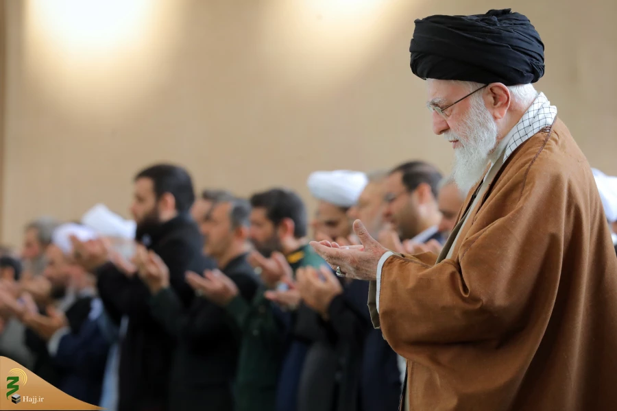 اقامه نماز عید فطر به امامت مقام معظم رهبری 39