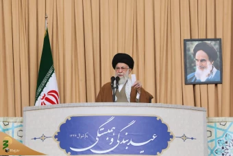 اقامه نماز عید فطر به امامت مقام معظم رهبری 28
