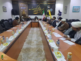 تأکید بعثه رهبری بر حضور فعال روحانیون در برنامه‌های فرهنگی و بیان معارف حج 3