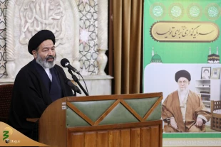 حجت الاسلام والمسلمین نواب در دیدار نوروزی با کارکنان مجموعه بعثه و سازمان حج:

ارائه خدمات بهتر در گرو مسئولیت پذیری، ایمان و اقدام درجهت رشد، بالندگی و پویائی است 7