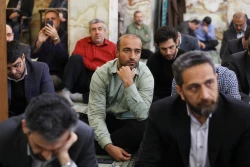 حجت الاسلام والمسلمین نواب در دیدار نوروزی با کارکنان مجموعه بعثه و سازمان حج:

ارائه خدمات بهتر در گرو مسئولیت پذیری، ایمان و اقدام درجهت رشد، بالندگی و پویائی است 8