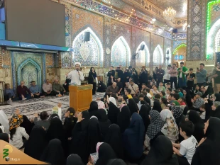 کودکان و نوجوانان زائر امام حسین علیه السلام در خیمه گاه حسینی کربلای معلی گرد هم می آیند 2