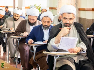 با حضور بیش از 2200 داوطلب برگزار شد؛
آزمون سراسری روحانیون کاروانهای عمره مفرده در قم 2