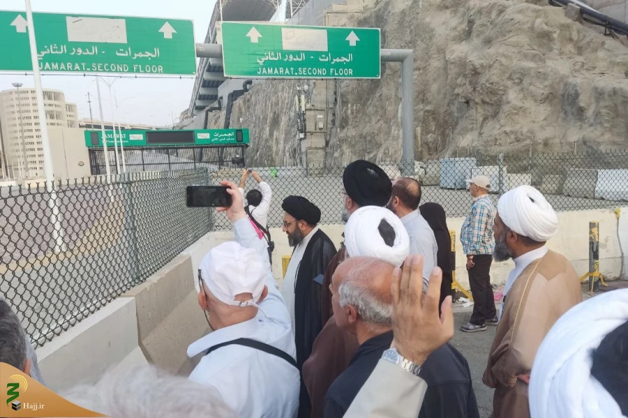 بازدید مسئول دفتر نمایندگی بعثه مکه از برنامه زیارت دوره ویژه 12