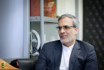 
بازدید نماینده ولی فقیه در امور حج و زیارت از خبرگزاری جمهوری اسلامی
 3