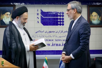 
بازدید نماینده ولی فقیه در امور حج و زیارت از خبرگزاری جمهوری اسلامی
 6