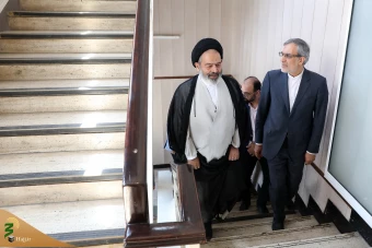 
بازدید نماینده ولی فقیه در امور حج و زیارت از خبرگزاری جمهوری اسلامی
 7