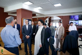 
بازدید نماینده ولی فقیه در امور حج و زیارت از خبرگزاری جمهوری اسلامی
 15